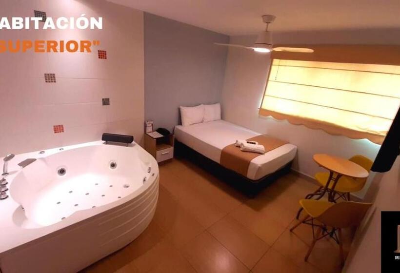 수피리어 룸, Mega