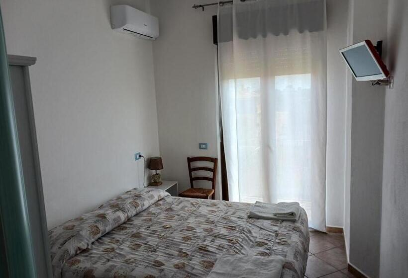 חדר בסיסי, Le Porte Del Sole