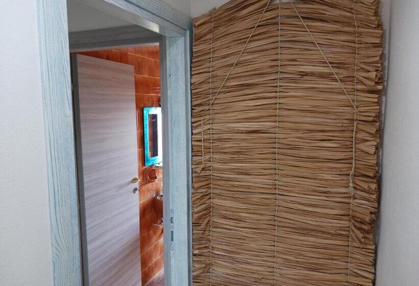 חדר בסיסי, Le Porte Del Sole