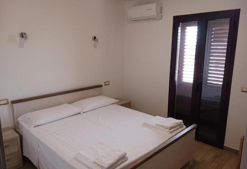 חדר בסיסי, Le Porte Del Sole