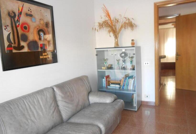Talo 2 Makuuhuonetta, Residence Stefano