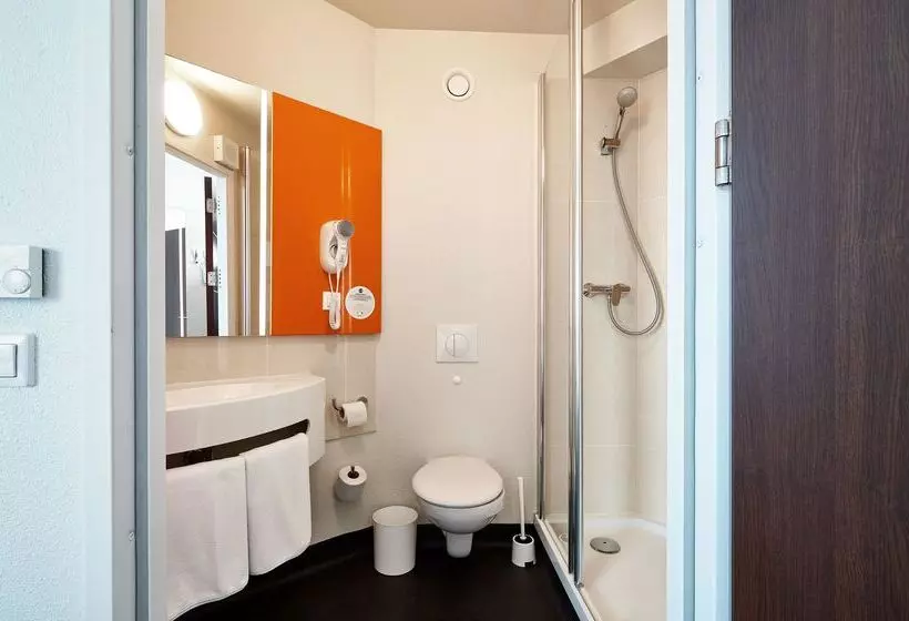 Standard-huone, B&b Hotel Warszawa Okęcie