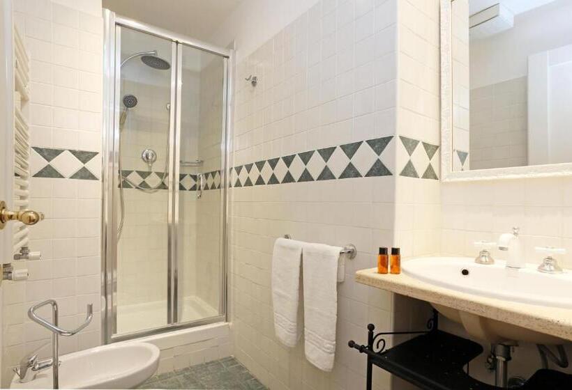 Люкс с гидромассажем, Liberty Rome Suites   Liberty Collection
