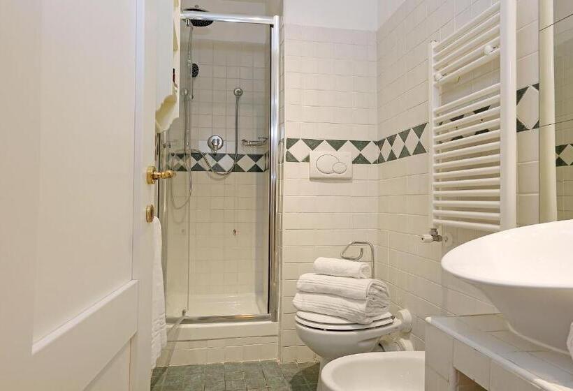 スタンダードルーム, Liberty Rome Suites   Liberty Collection