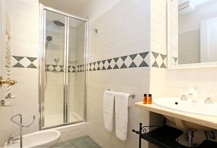 Люкс с гидромассажем, Liberty Rome Suites   Liberty Collection