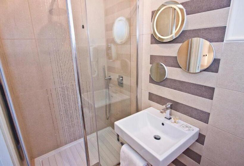 スタンダードルーム, Zaccardi Roof Garden