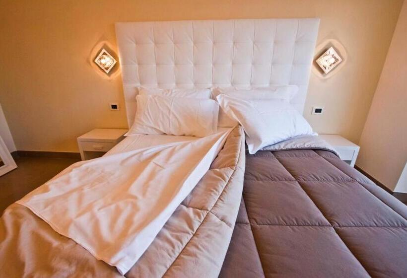 スタンダードルーム, Zaccardi Roof Garden