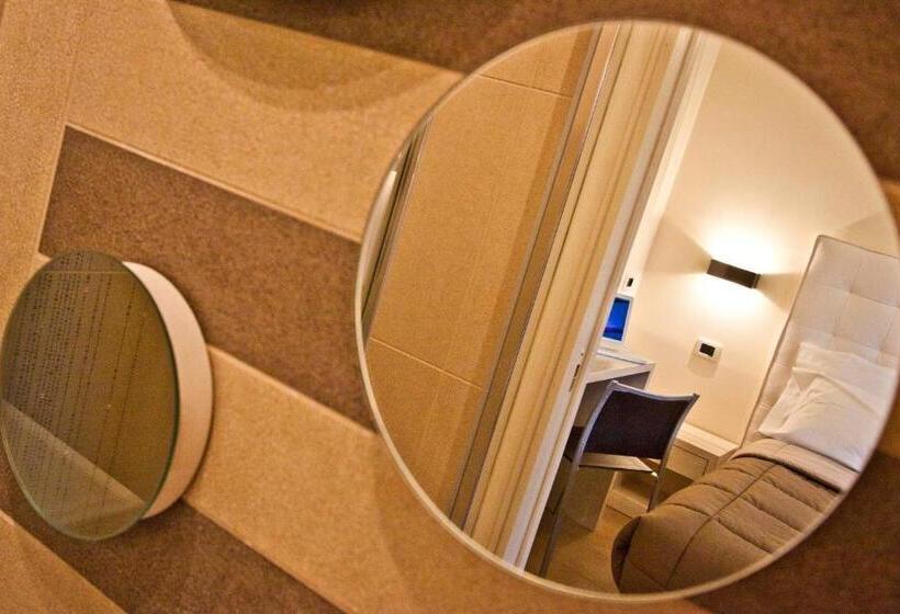 スタンダードシングルルーム, Zaccardi Roof Garden