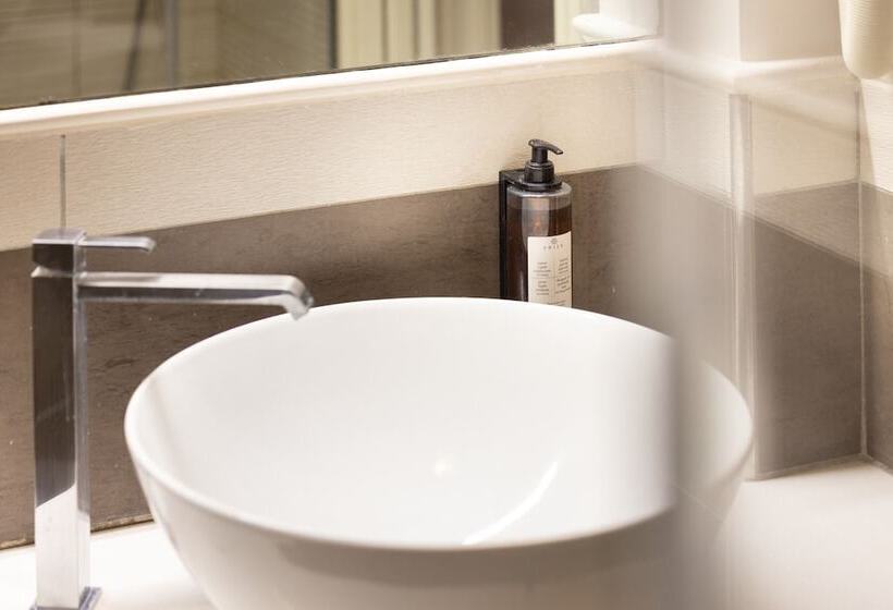 スタンダードルーム, Zaccardi Roof Garden