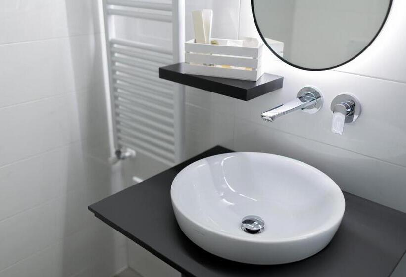 חדר סטנדרט יחיד, All'azzurro