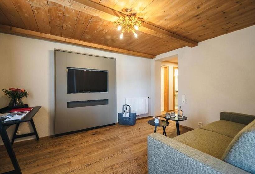 جناح جونيور مطل على الجبل, Arpuria L Hidden Luxury Mountain Home Adults Friendly