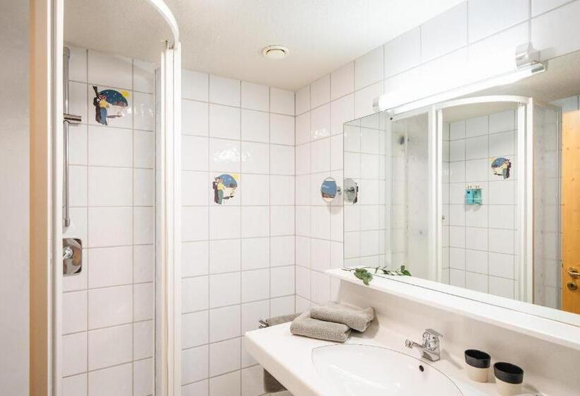 جناح جونيور مطل على الجبل, Arpuria L Hidden Luxury Mountain Home Adults Friendly