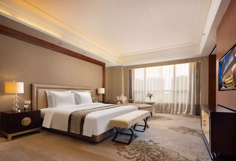 سوییت لوکس, Shenzhen Baolilai International