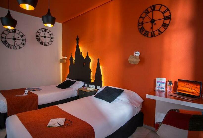 标准间, Casual De Las Letras Sevilla