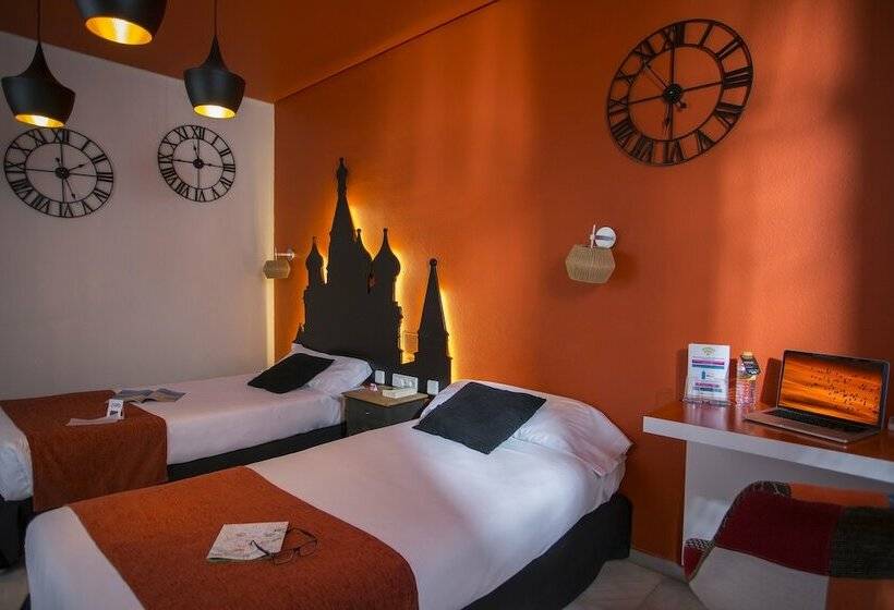 标准间, Casual De Las Letras Sevilla