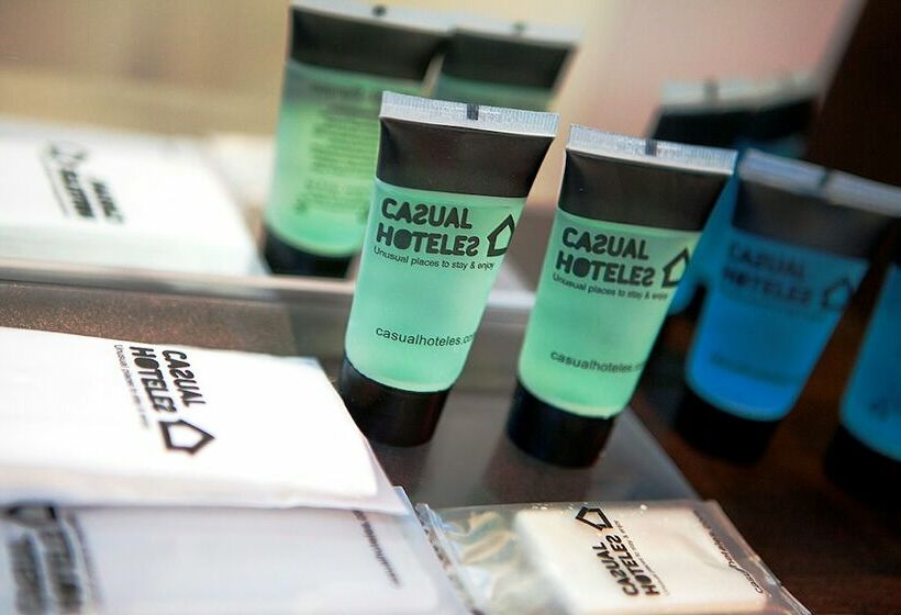 标准单人间, Casual De Las Letras Sevilla