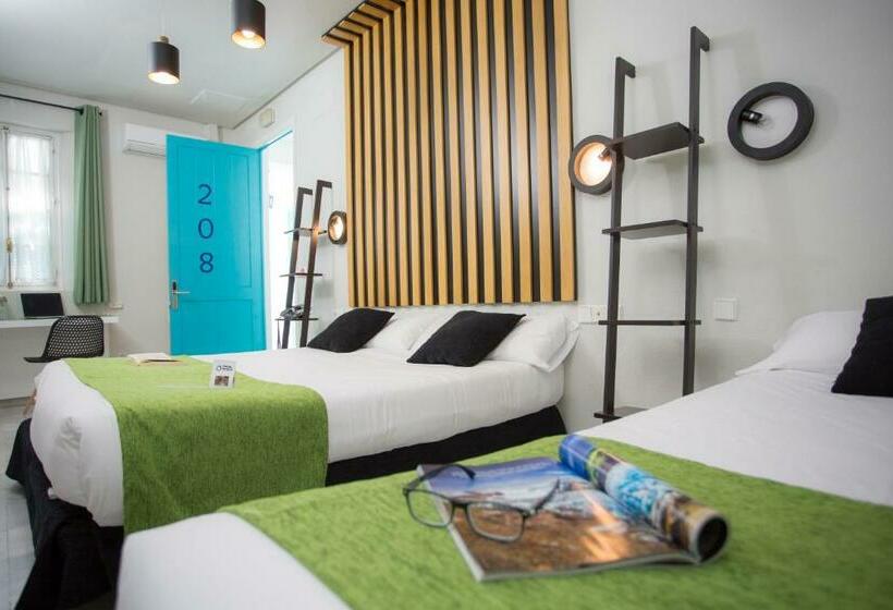 标准三人间, Casual De Las Letras Sevilla