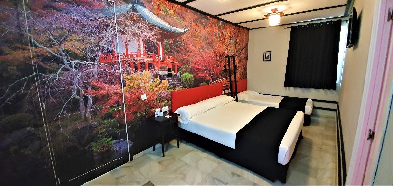 标准三人间, Casual De Las Letras Sevilla