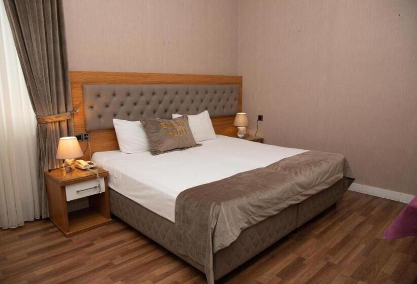 مجموعه ویستا شهر, Empire Business Baku