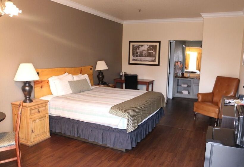 غرفة سوبيريور بالطابق الأرضى, Historian Inn