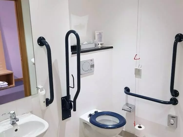 身障者適用スタンダードルーム, Holiday Inn Express Rotherham North By Ihg