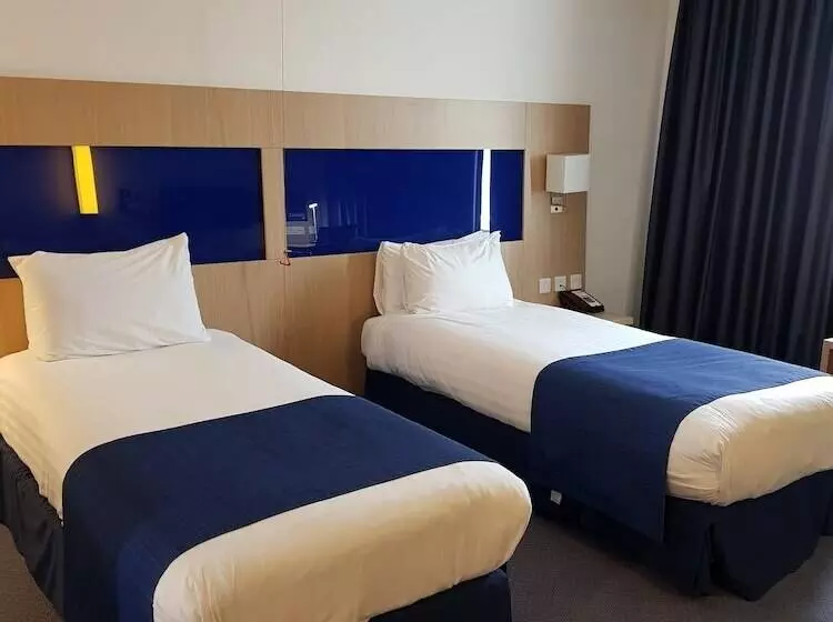 身障者適用スタンダードルーム, Holiday Inn Express Rotherham North By Ihg