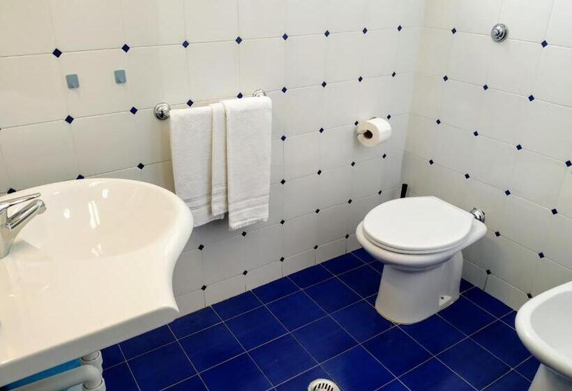 חדר סטנדרט לארבעה, La Scogliera