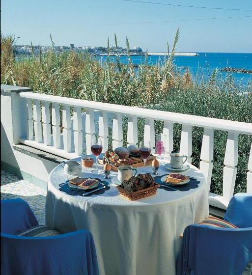 Triple Room Sea View, La Scogliera