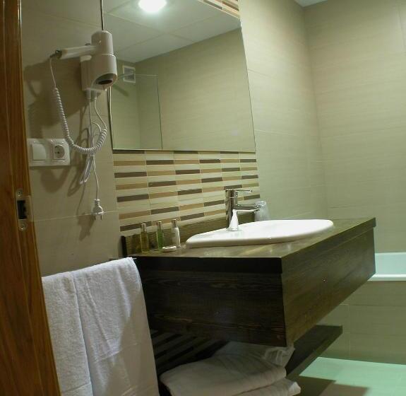 غرفة قياسية, Portal Del Matarraña