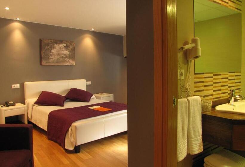 غرفة قياسية, Portal Del Matarraña