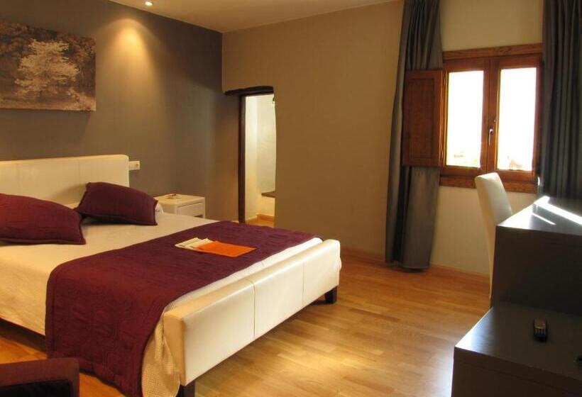 غرفة قياسية, Portal Del Matarraña