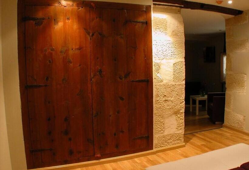 جناح جونيور, Portal Del Matarraña