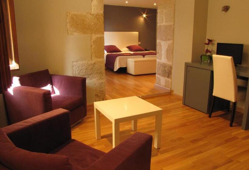 جناح جونيور, Portal Del Matarraña