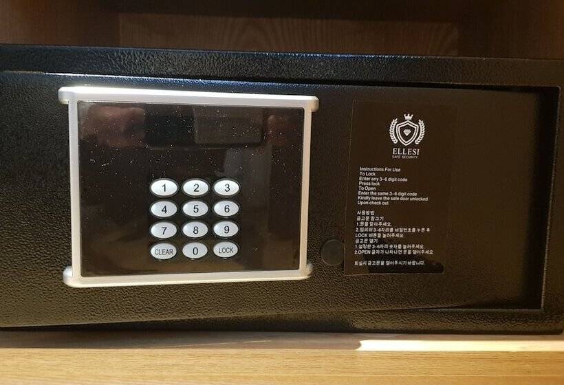 Quarto Familiar, Reborn Suwon Silkroad