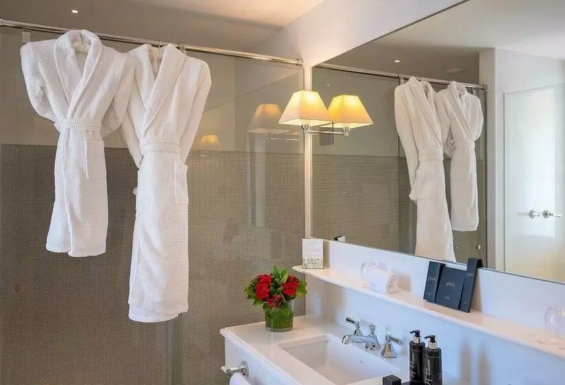 سوئیت جونیور با تراس, Urso Hotel & Spa, A Small Luxury Hotel Of The World