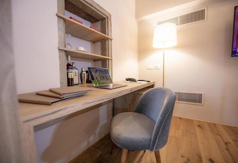 디럭스 룸, Villa Barberino