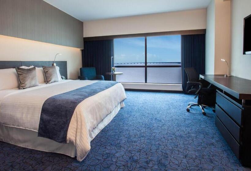 Номер Премиум, Wyndham Guayaquil, Puerto Santa Ana