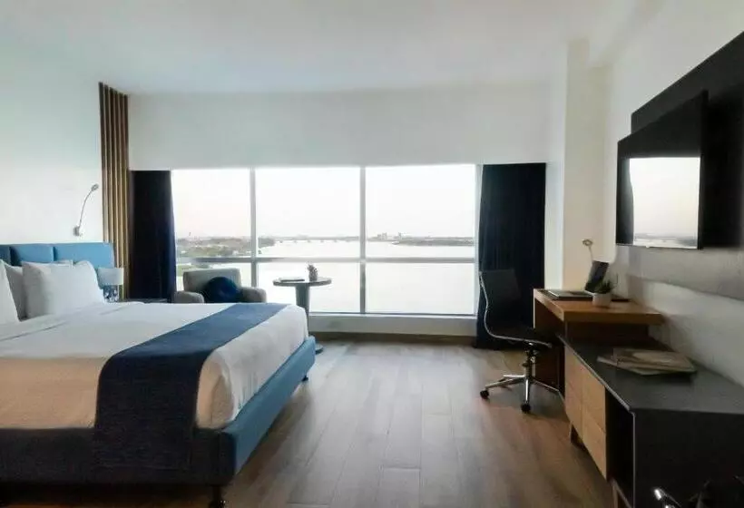 اتاق پرمیوم, Wyndham Guayaquil, Puerto Santa Ana