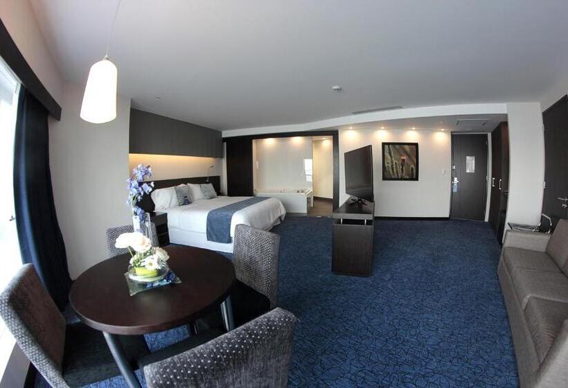 סוויטת ג'וניור, Wyndham Guayaquil, Puerto Santa Ana