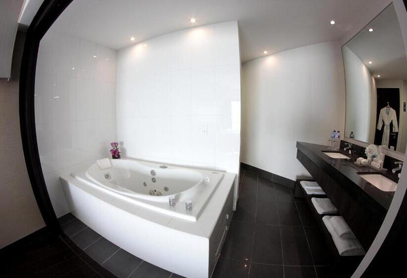 סוויטת ג'וניור, Wyndham Guayaquil, Puerto Santa Ana