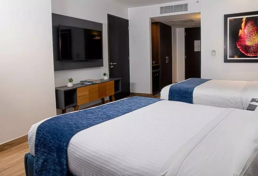 اتاق استاندارد با 2 تخت دوبل, Wyndham Guayaquil, Puerto Santa Ana