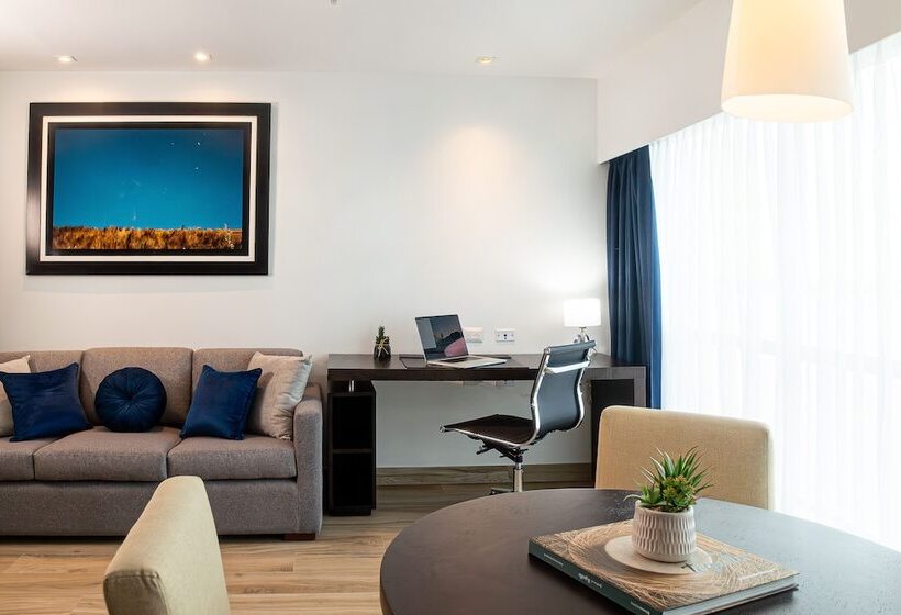 ジュニアスイート, Wyndham Guayaquil, Puerto Santa Ana