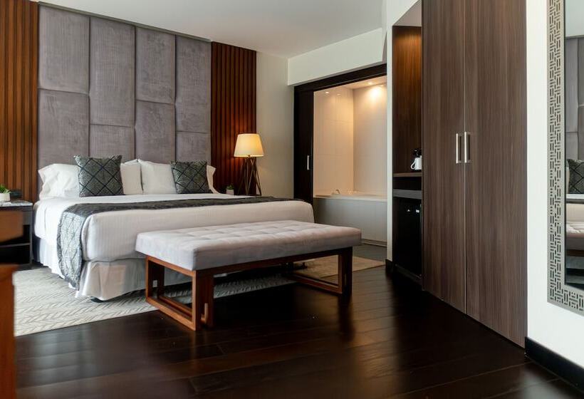 סוויטת ג'וניור, Wyndham Guayaquil, Puerto Santa Ana