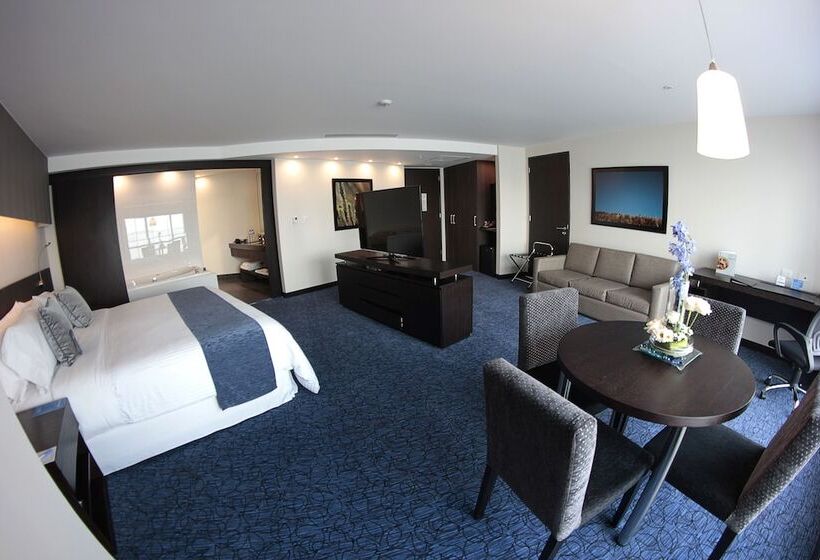 סוויטת ג'וניור, Wyndham Guayaquil, Puerto Santa Ana