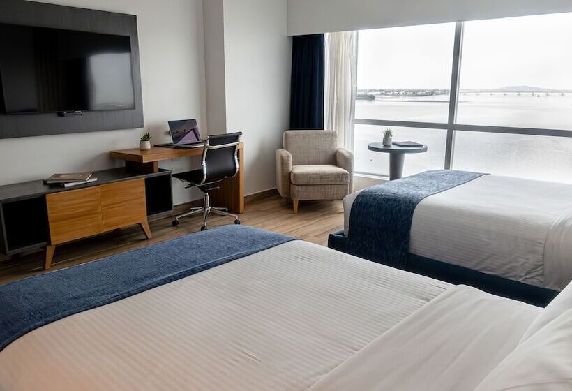 חדר סטנדרט שתי מיטות זוגיות, Wyndham Guayaquil, Puerto Santa Ana
