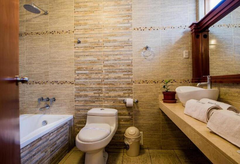 غرفة قياسية ثلاثية, Majestad Hotel Boutique