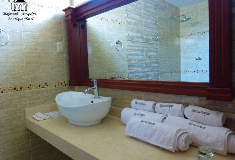 غرفة قياسية ثلاثية, Majestad Hotel Boutique