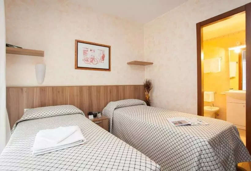 استودیوی استاندارد, Residence Desenzano