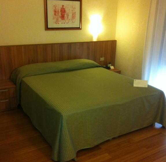 استودیوی استاندارد, Residence Desenzano