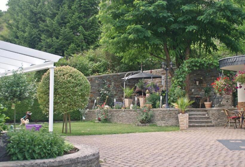 غرفة إقتصادية, Pension Belzer